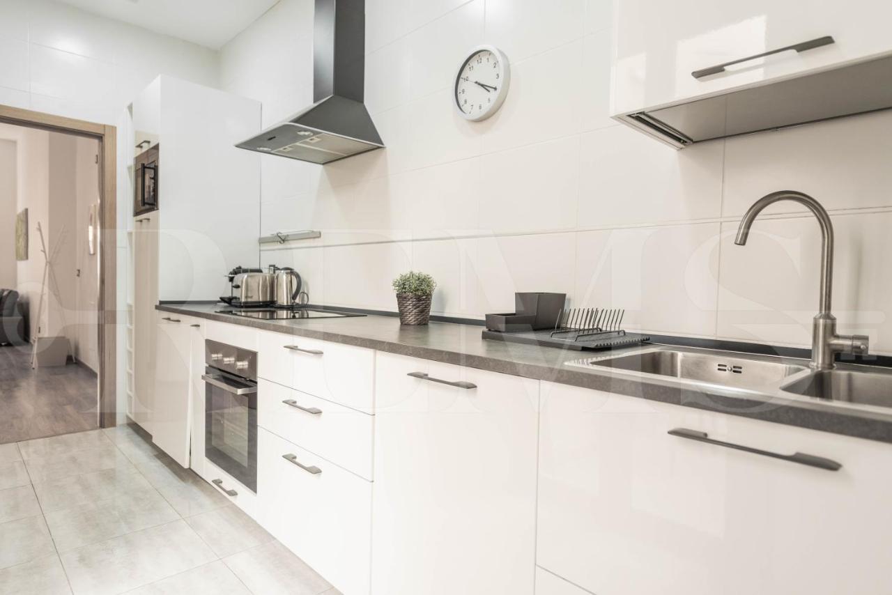 3Br Apartment With Parking And Patio In The Center By Rems مالقة المظهر الخارجي الصورة