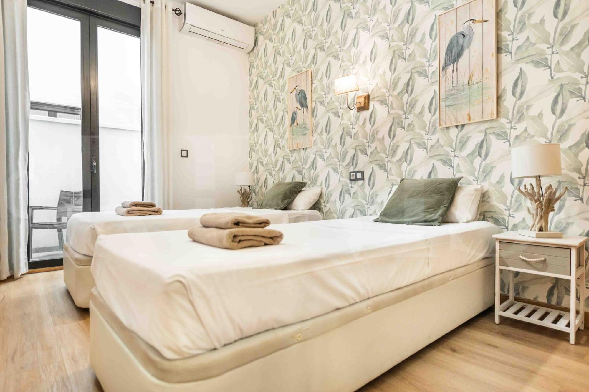 3Br Apartment With Parking And Patio In The Center By Rems مالقة المظهر الخارجي الصورة